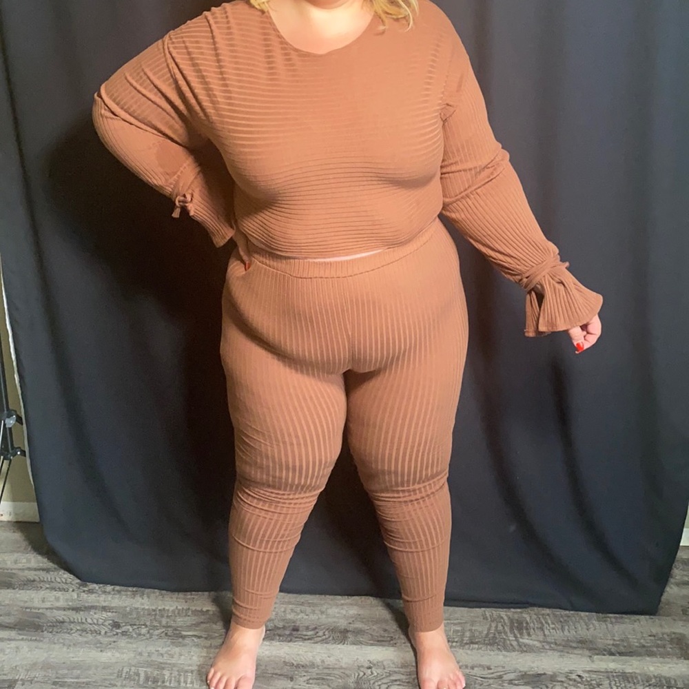 Fashion Nova Plus-Size 2-Piece Crop Top Set